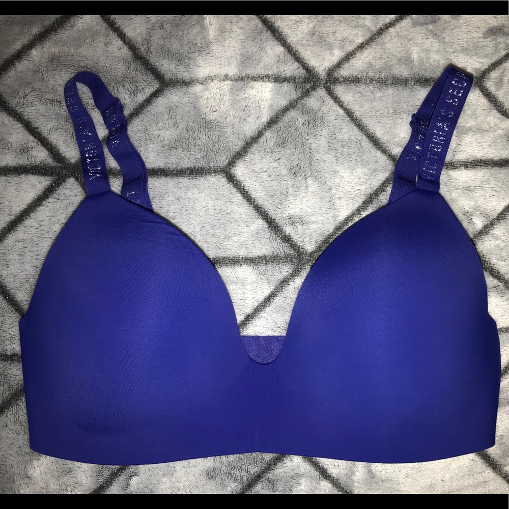 T-shirt Lightly Lined Wireless VS bra